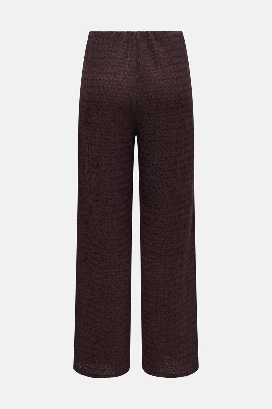 Pantalon marron ONLY, avec une texture subtile et une coupe décontractée confortable.