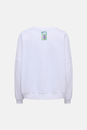 Grijze sweater van ONLY® met een kleurrijke 'SARDINE' blik print op de rug.