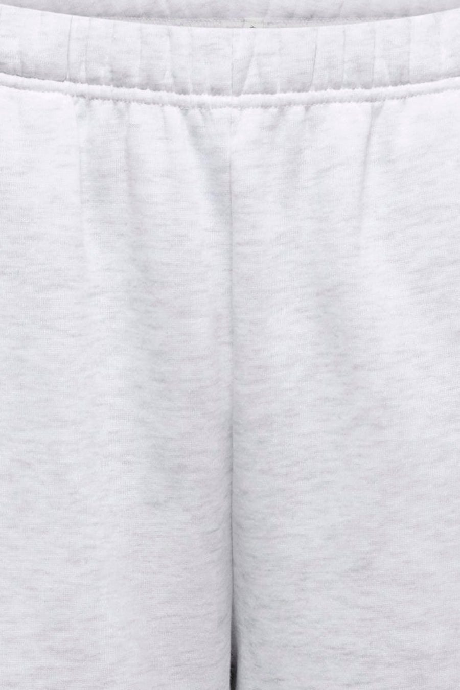 Grijze joggingbroek van ONLY, met een elastische tailleband en zachte jersey textuur.
