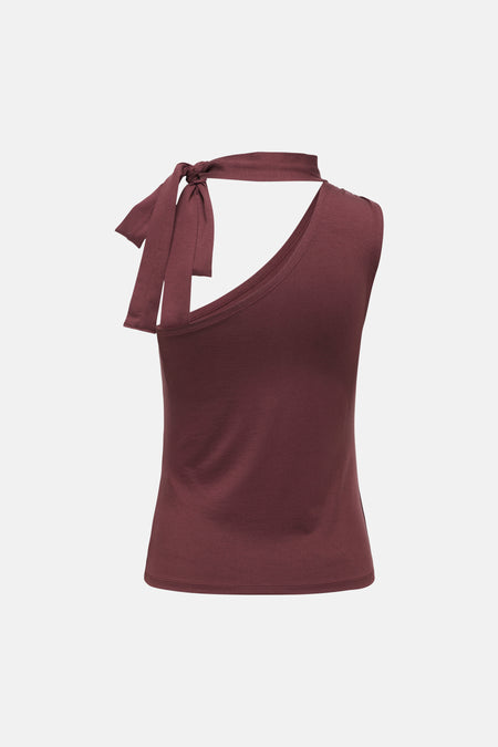 Rode top van JDY, mouwloos met een strikdetail op de linkerschouder en open rug, achterkant.