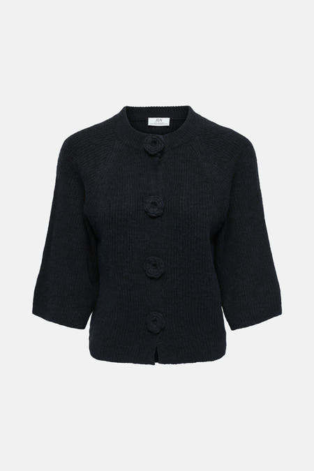 Bruine cardigan van JDY, met decoratieve bloemknopen en driekwart mouwen.
