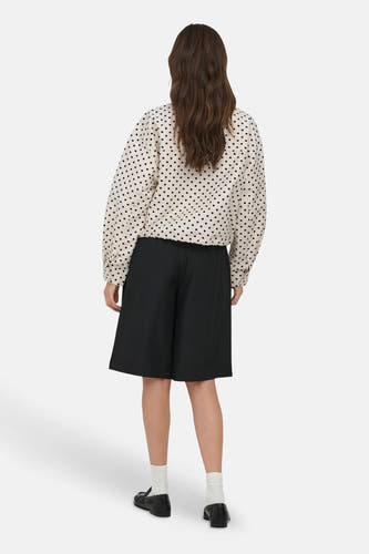 Veste courte de couleur crème avec des pois noirs, vue de dos, ONLY®