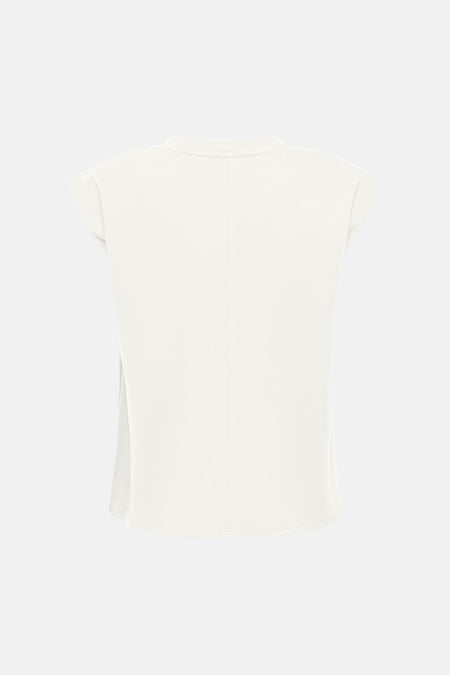 Witte mouwloze top van JDY, achterzijde met centrale naad en zachte textuur, minimalistisch design