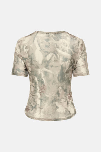 Groene korte mouwen t-shirt van ONLY® met subtiele bladerenprint, achterkant weergegeven in lichte tinten.