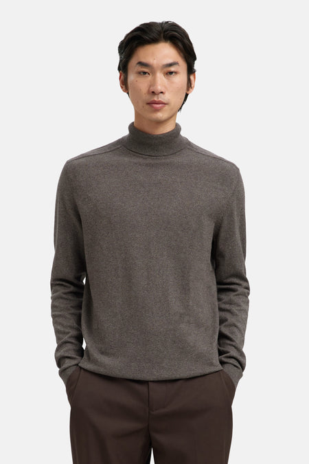 Pull met rolkraag - bruin