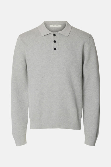 Sweat-shirt gris de SELECTED, avec un col polo et trois boutons noirs.