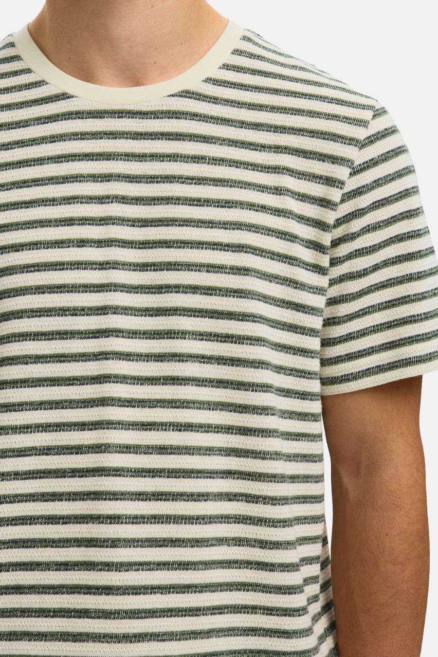 T-shirt rayé de SELECTED, à manches courtes et à la texture tissée fine.