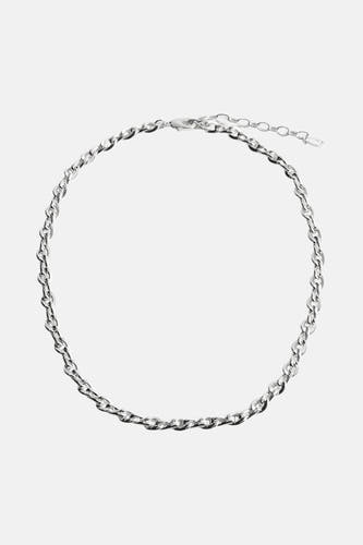 Korte zilveren halsketting van MANGO, met een fijne schakel en een verlengketting.
