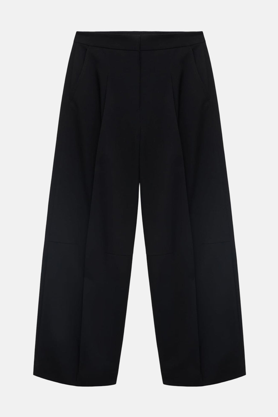 Pantalon de costume noir MANGO, avec des pinces larges et des poches à l'avant.