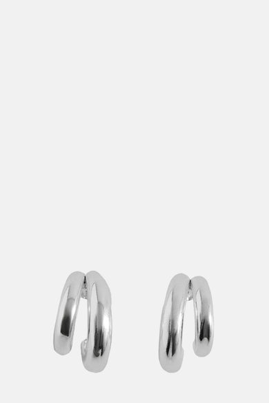 Boucles d'oreilles en argent de MANGO, avec double bande et finition brillante.