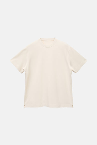 Beige T-shirt met korte mouwen van MANGO, effen kleur en rechte pasvorm.
