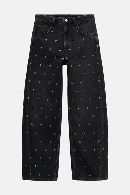 Donkergrijze denim jeans van MANGO, voorzien van zilverkleurige oogjes over het gehele oppervlak.
