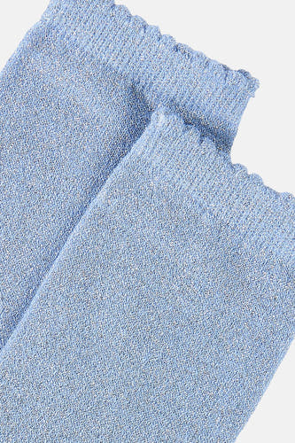 Blauwe sokken van PIECES® met subtiele glitters en een geschulpte rand.