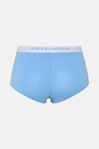 Blauwe shorty van PIECES, met witte elastische band met merklogo.