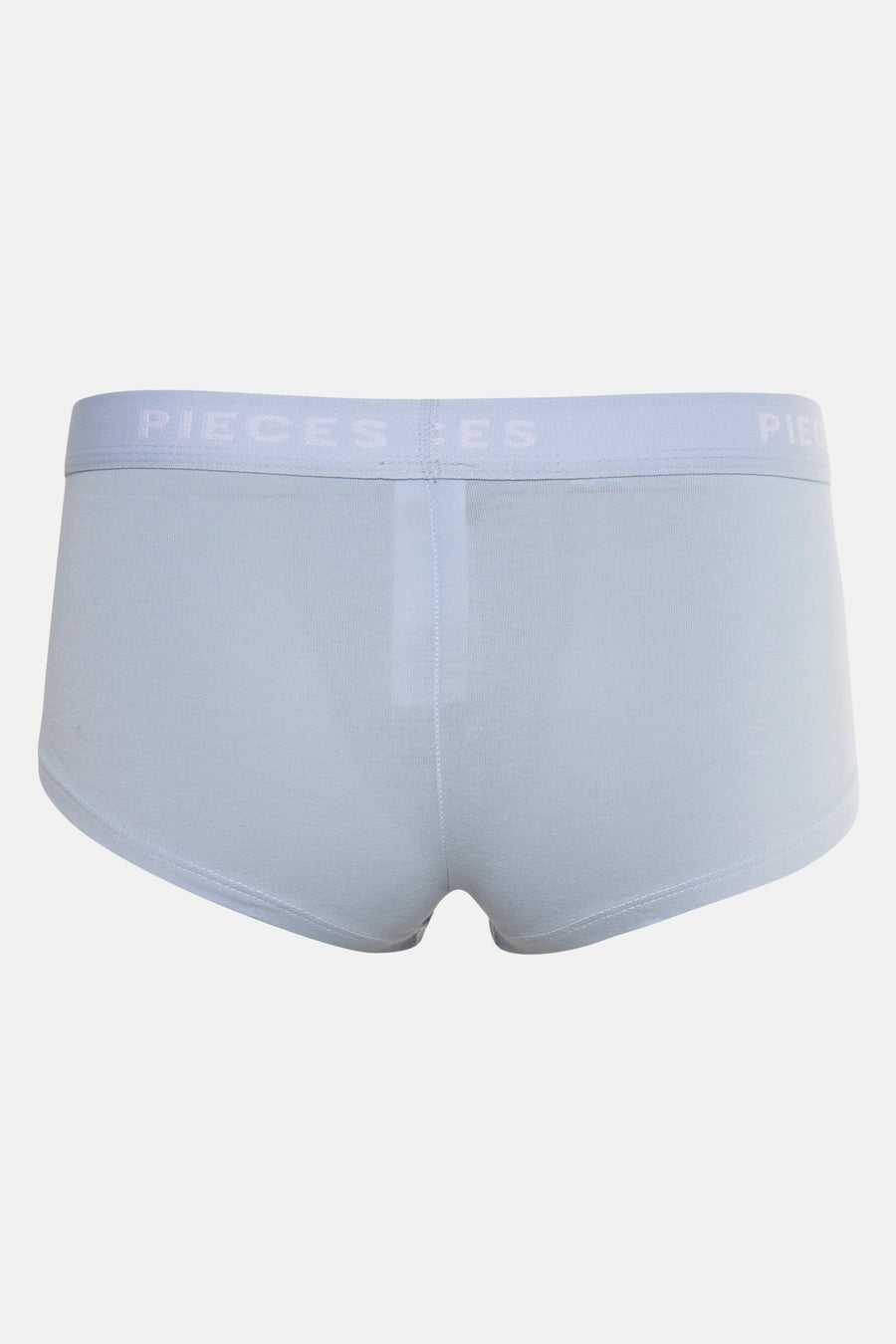 Blauwe shorty van PIECES®, achterkant, met elastische tailleband met merklogo.
