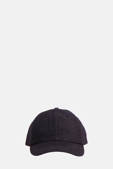 Chapeau de denim bleu marine MANGO, avec des coutures subtiles et du texte brodé sur l'avant.