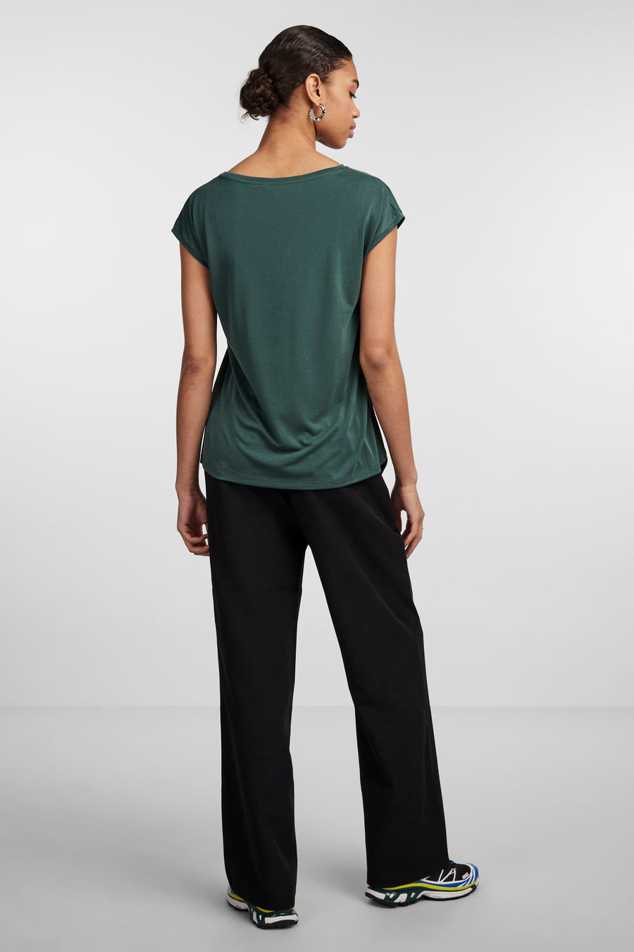 T-shirt - groen - PIECES®