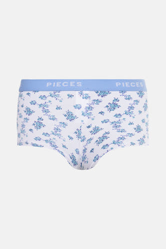 Blauwe shorty van Pieces, met bloemenprint in blauwtinten over het hele oppervlak.