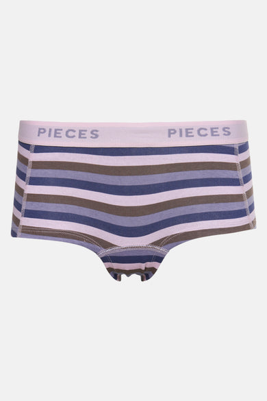 Multikleurige shorty van Pieces met gestreept patroon.
