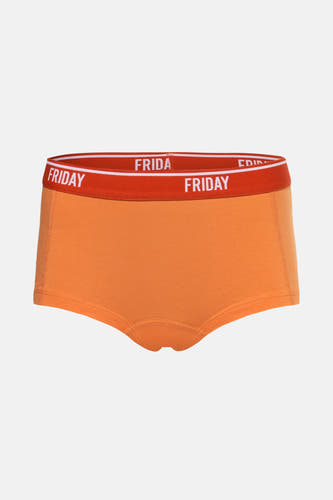Oranje shorty van PIECES® met een elastische tailleband met de tekst "FRIDAY" en "FRIDA".
