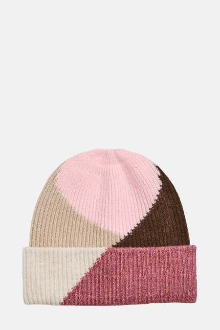 Multikleurige muts van PIECES®, met blokkleuren in roze, bruin en beige.