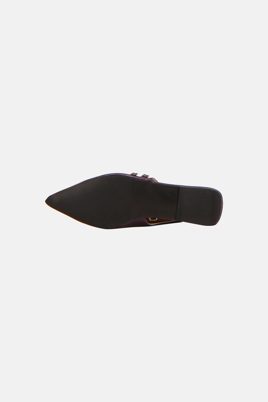 Paarse sandalen van PIECES® met een gladde zool en een puntige neus, gezien vanuit de onderkant.
