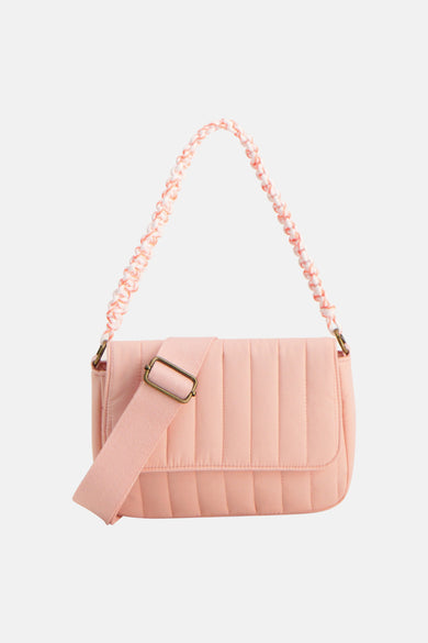 Roze gewatteerde schoudertas van PIECES® met een gevlochten schouderband en brede, verstelbare riem.