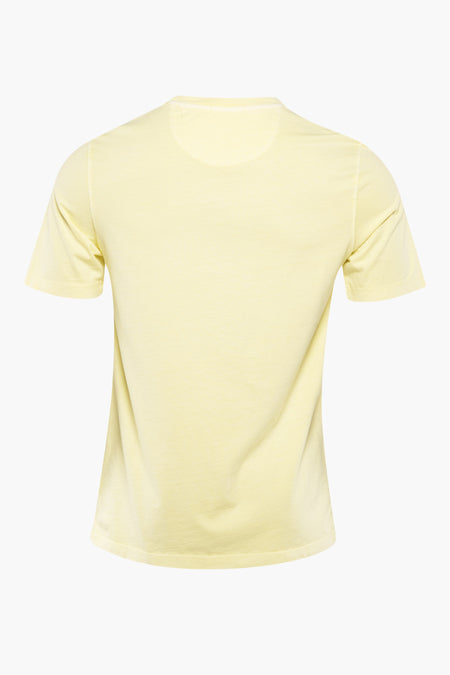 T-shirt jaune de Scotch & Soda, vue arrière, avec des manches courtes et un col rond.