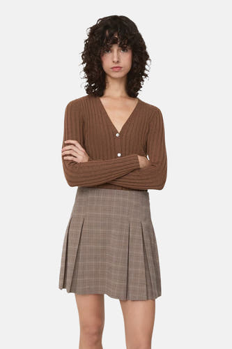 Short skirt in multicolor from MANGO, with a checked pattern and pleats.