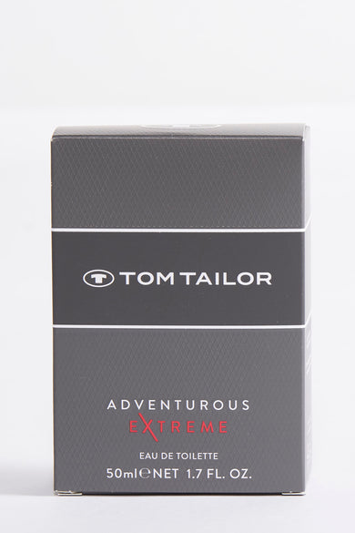 Grijs herenparfum van Tom Tailor, met een subtiele ruitjesstructuur op de doos.

