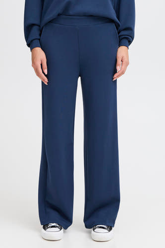 Short deau Fr Fr Fr Fr vue vue,,, with loose loose and a elastic waistband.