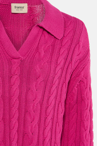 Gilets V-hals rose de la France avec motif côtelé et longues manches.