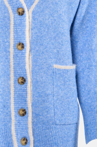 Blauw vest van Fransa, met knoopsluiting en zakken voorzien van ecru details.
