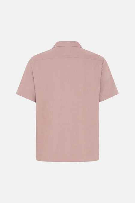 Roze hemd met korte mouwen van SOLID, gezien vanaf de achterkant, met kraag en subtiele textuur.