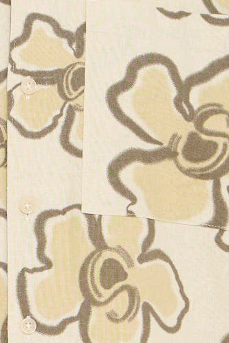Chemise beige de SOLID avec imprimé floral, fermeture boutonnée et poche poitrine.