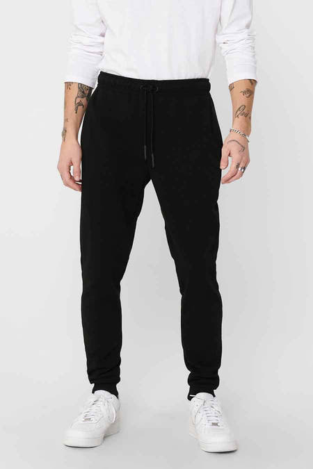 Short de jogging ONLY ONLY ONLY & S,ONS vue vue vue seen with white and a a a long long.