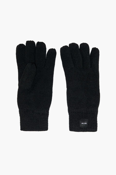 Gants de ONLY & SONS avec une texture fine tricotée et un étiquette à la manchette.