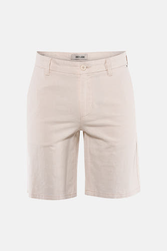 Short écru ONLY & SONS avec fermeture à boutons, passants de ceinture et une fine texture sergée, vue de face.