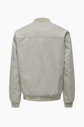 Beige korte jas van ONLY & SONS®, achterkant met subtiele stiksels.