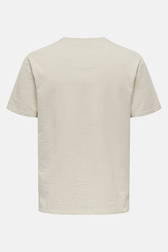 Beige T-shirt met korte mouwen van ONLY & SONS®, met een geweven textuur, gezien vanaf de achterkant.