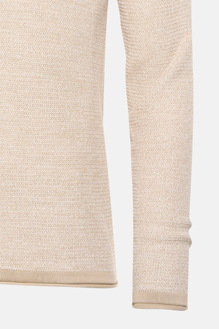 Pull écru à col rond ONLY & SONS®, avec une texture finement tricotée et des manches longues.