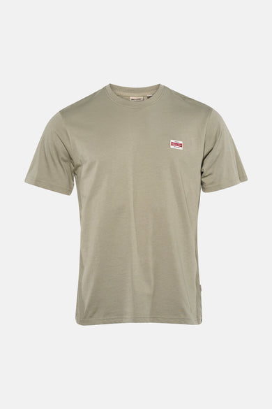 Groen T-shirt met korte mouwen van ONLY & SONS, met een klein rood merklogo op de borst.