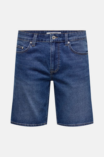 Short en denim bleu moyen de ONLY & SONS, avec des poches arrière et des passants.