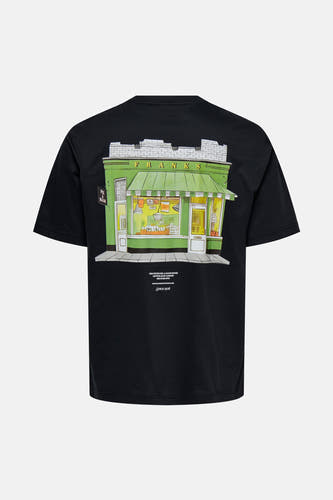 Zwart T-shirt met korte mouwen van ONLY & SONS®, met print van een traditioneel Londense winkel op de rug.