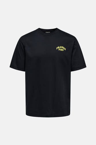 Zwart T-shirt met korte mouwen van ONLY & SONS®, met gele tekst op de borst.