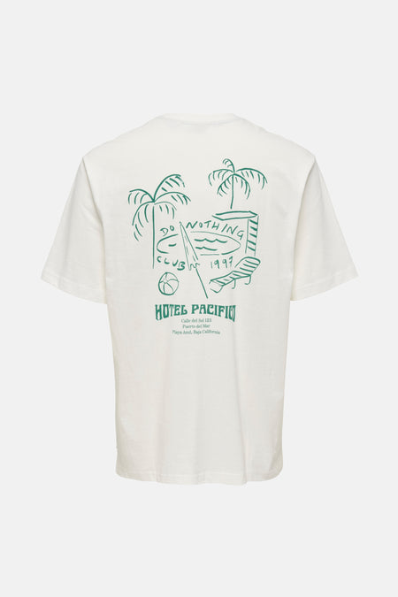 Wit T-shirt met korte mouwen van ONLY & SONS®, met groene zomerse print op de rug.
