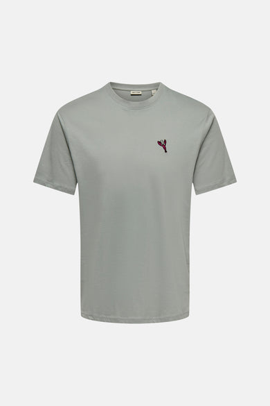 T-shirt gris à manches courtes ONLY & SONS, vu de dos, avec un motif uni.