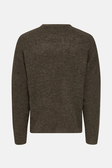 Pull marron avec col rond de ONLY & SONS®, tissu tricoté uni.
