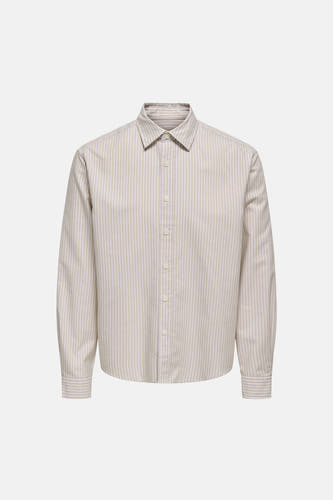 Chemise beige à longues manches de ONLY & SONS, avec des rayures verticales.