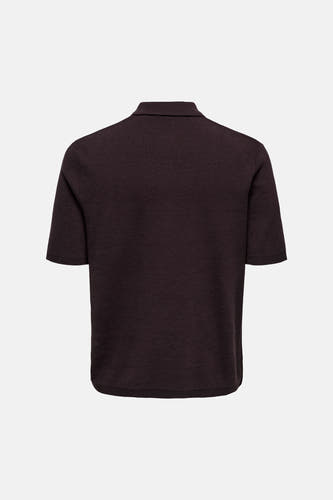 Bruine pull van ONLY & SONS® met korte mouwen en een fijne gebreide textuur, rugzijde.